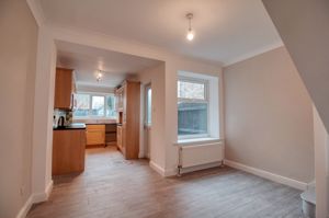 Kitchen/Diner- click for photo gallery